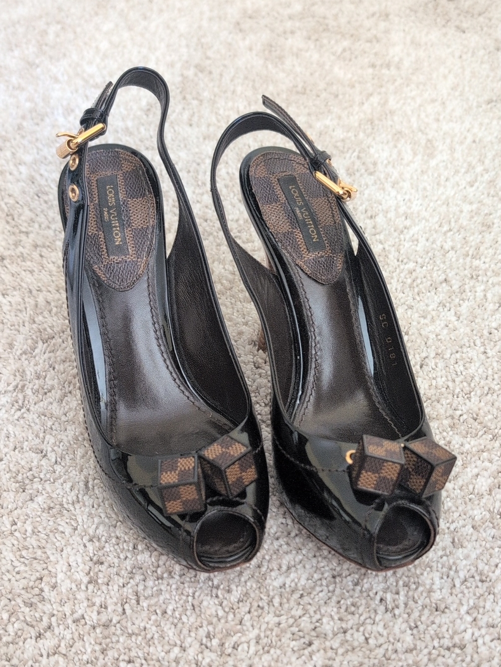 Louis Vuitton Patent Saint Honore Slingback Pumps - 36 EUC
